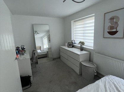 Room in a Shared House, Harrison Court, SK14