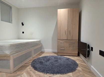 Studio Flat, Millet Road, UB6