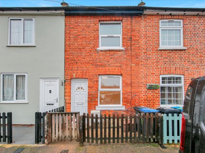 3 Bed Terraced House, Batley Road, EN2
