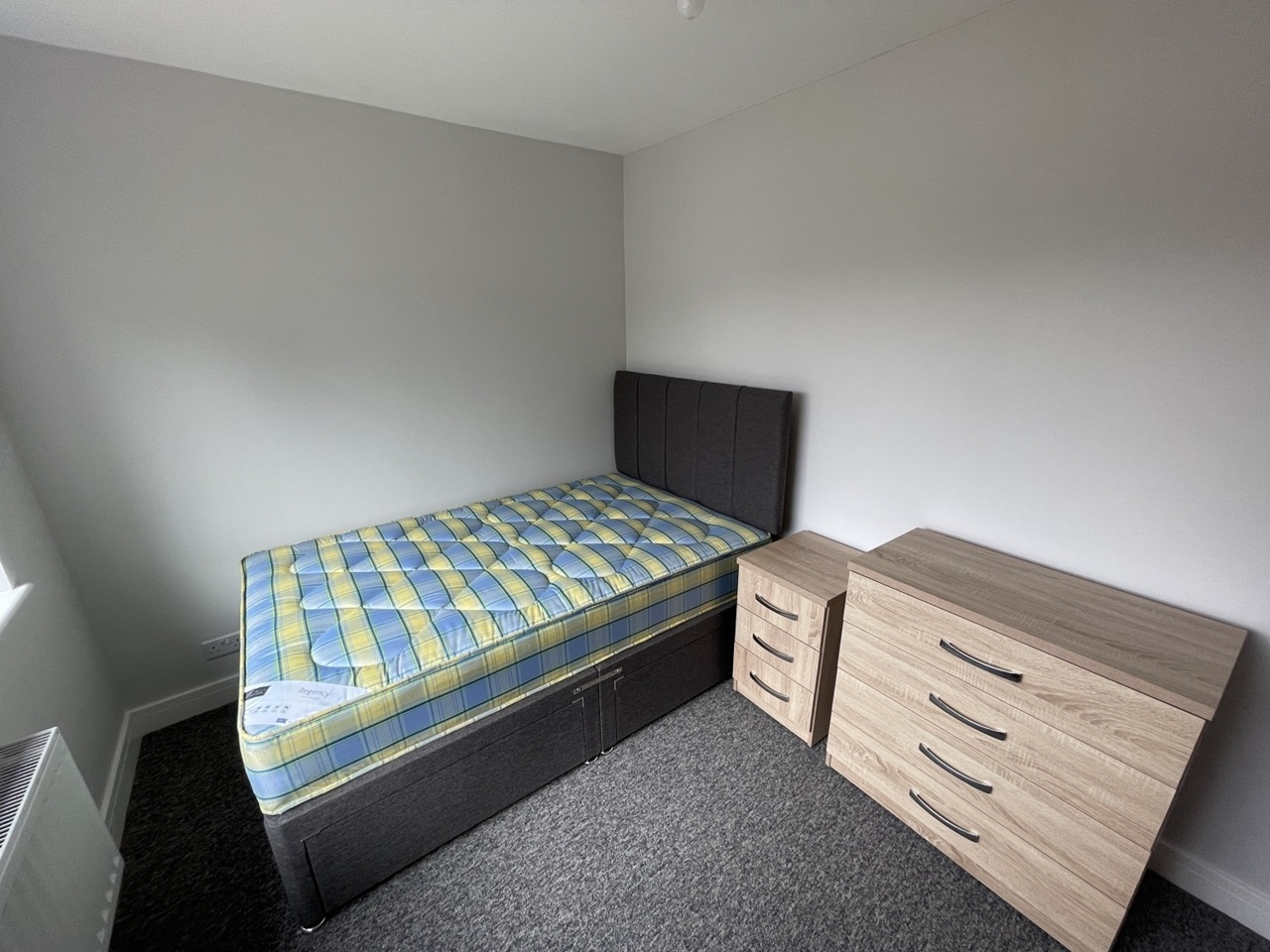 4 Bed Semi-Detached House, Pilkington Close, BS34, N1 7GU