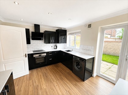 Room in a Shared House, Squires Court, PE19