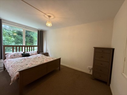 Room in a Shared Flat, Upper Richmond Road, SW15