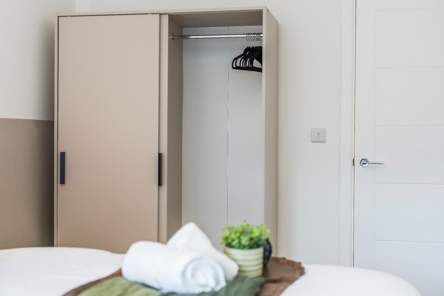 Additional image 16 of 2 Bed Flat, Southampton Street, RG1, N1 7GU