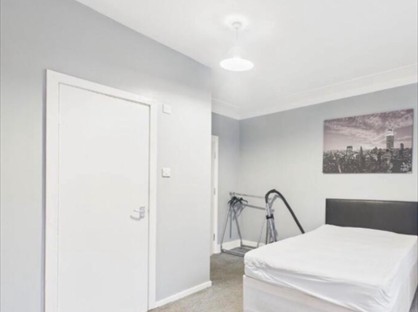 Room in a Shared House, Nelson Street, YO15
