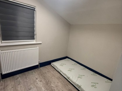 Room in a Shared House, Whitehorse Road, CR7