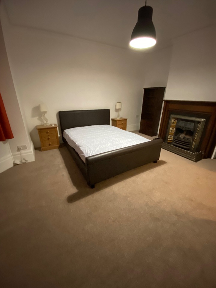 Additional image 9 of Room in a Shared Flat, Western Elms Avenue, RG30, N1 7GU