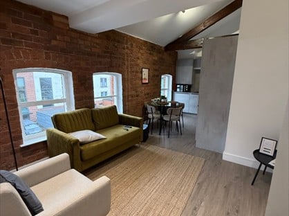 2 Bed Flat, Silverter House, HU1