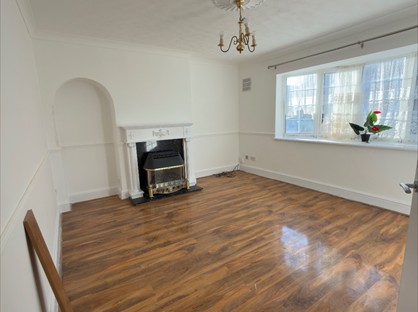 4 Bed Terraced House, Elsinge Road, EN1
