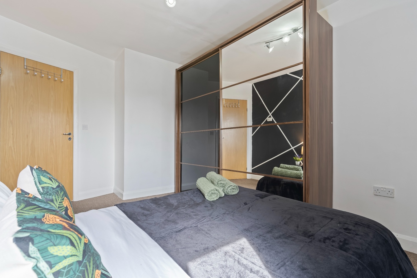 Additional image 14 of 2 Bed Flat, The Annexe, LE1, N1 7GU