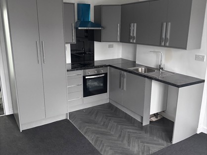 1 Bed Flat, Low St, BD21