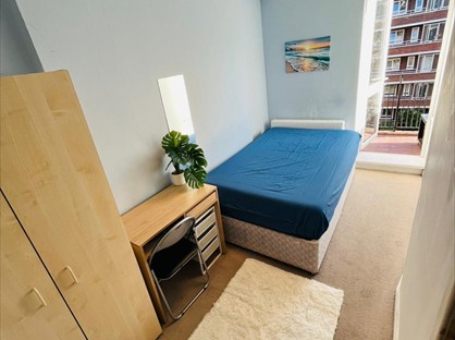 Room in a Shared Flat, Amazing Double Room In South Kensing, SW3