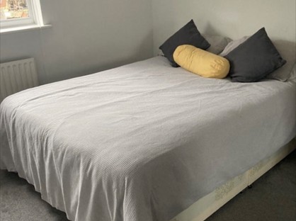 Room in a Shared Flat, Wheatley Close, NW4