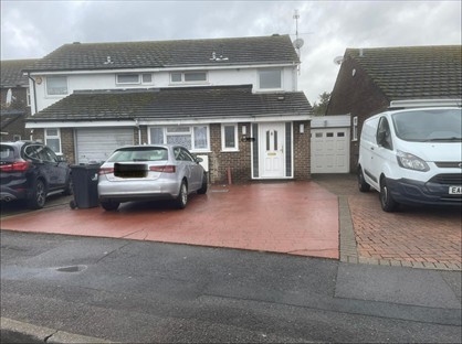 4 Bed Semi-Detached House, Dolphin Road, UB5