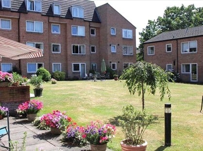 1 bed flat/apartment for rent in 1 Bed Flat, Homebeech House, GU22