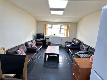 8 Bed Terraced House, Talbot Road, M14