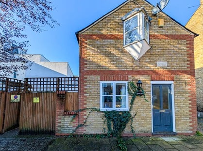 1 Bed Detached House, Hotham Road, SW19