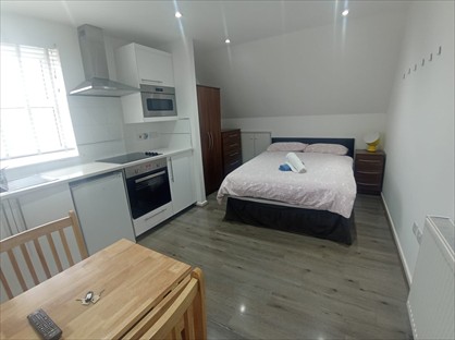 Studio Flat, London, NW2