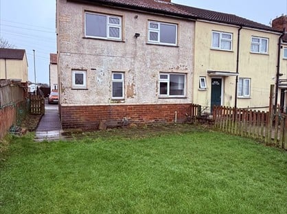 3 Bed Semi-Detached House, Owlcotes Terrace, LS28