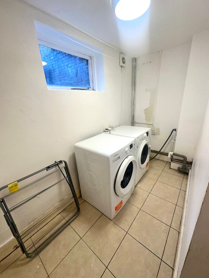 Room in a Shared House, London, E1 photo 4
