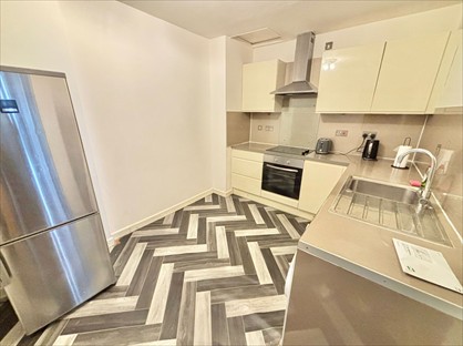 2 Bed Flat, Sauchiehall St, G2