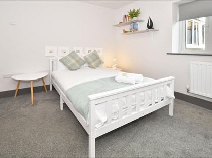 Room in a Shared House, London Road, ST4