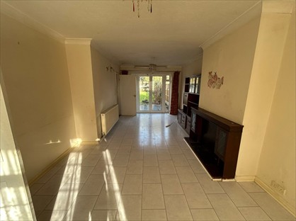 3 Bed Semi-Detached House, Marvell Avenue, UB4