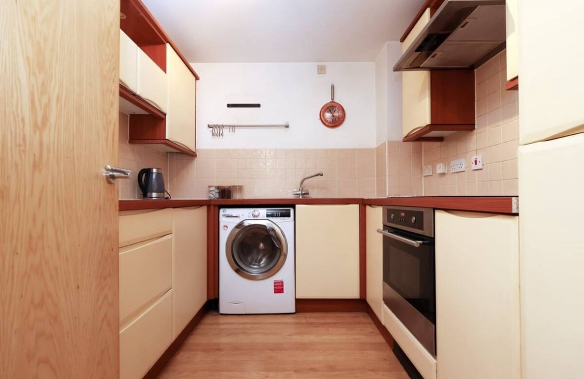 Additional image 10 of 1 Bed Flat, Vellacott Close, CF10, N1 7GU
