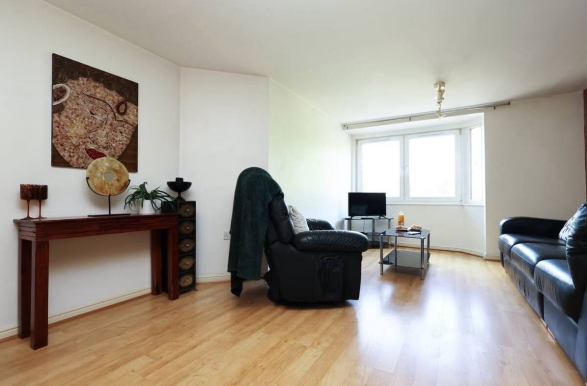 Additional image 15 of 1 Bed Flat, Vellacott Close, CF10, N1 7GU