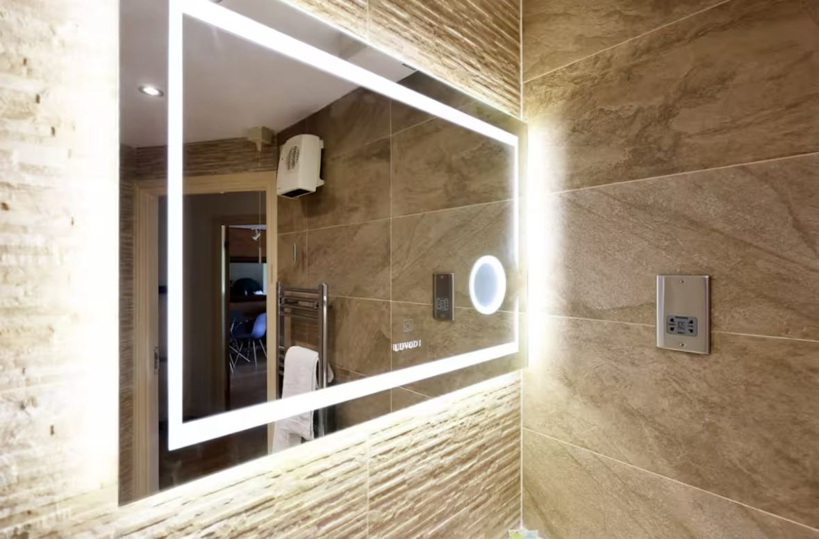 Additional image 20 of 1 Bed Flat, Vellacott Close, CF10, N1 7GU