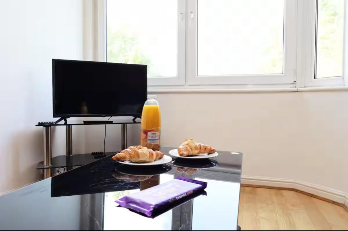 Additional image 33 of 1 Bed Flat, Vellacott Close, CF10, N1 7GU