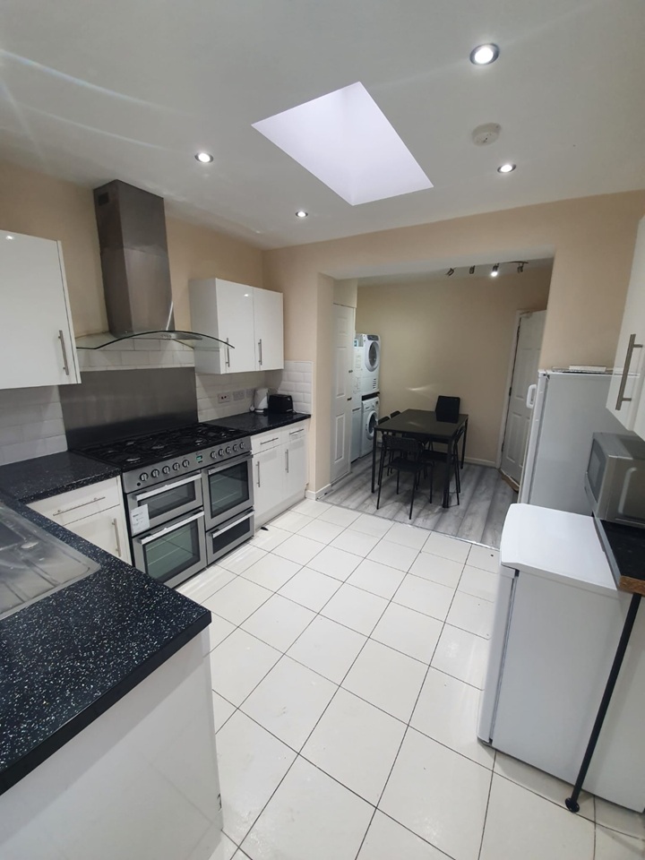 Additional image 7 of Room in a Shared House, Charter Avenue, CV4, N1 7GU