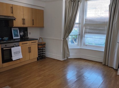 2 Bed End Terrace, Southsea, PO4