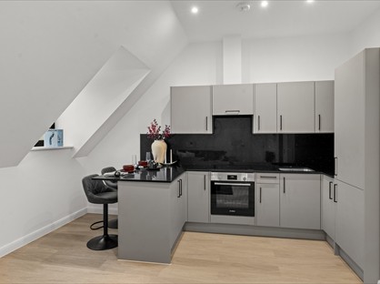 1 Bed Flat, Headgate, CO3