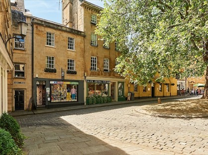 3 Bed Flat, Abbey Green, BA1