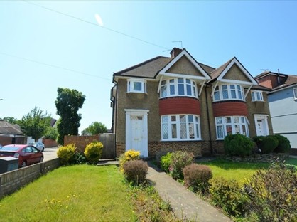3 Bed Semi-Detached House, Heath Road, TW3