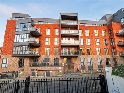 2 Bed Flat, Waleorde Road, SE17