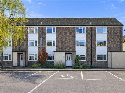 3 Bed Semi-Detached House, Francis Road, SG12