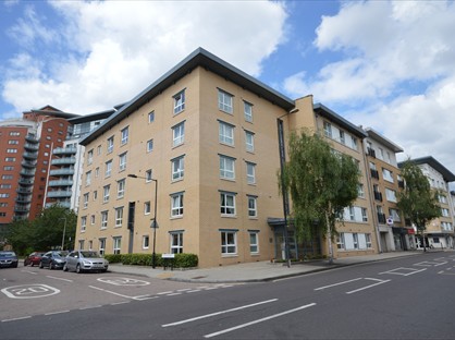 3 Bed Flat, Westferry Road, E14