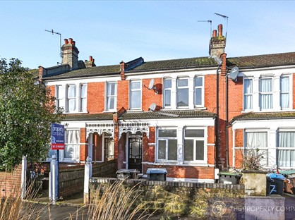 5 Bed Detached House, Warwick Road, N11
