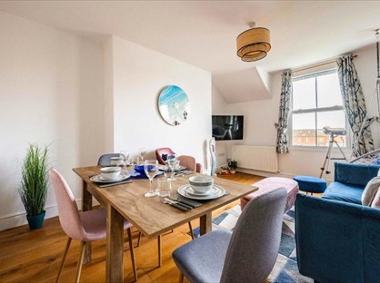 2 Bed Flat, Cabbell Road, NR27