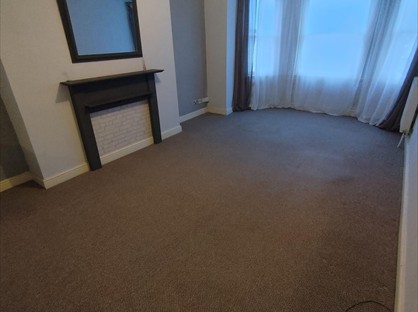 1 Bed Flat, Queens Gardens, BN21
