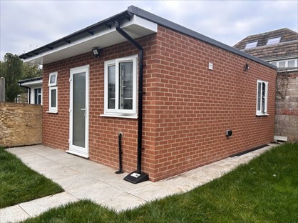 1 bed flat/apartment for rent in Studio Flat, Chestnut Avenue, SL3