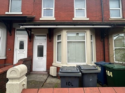 Room in a Shared House, Wigan Road, L39