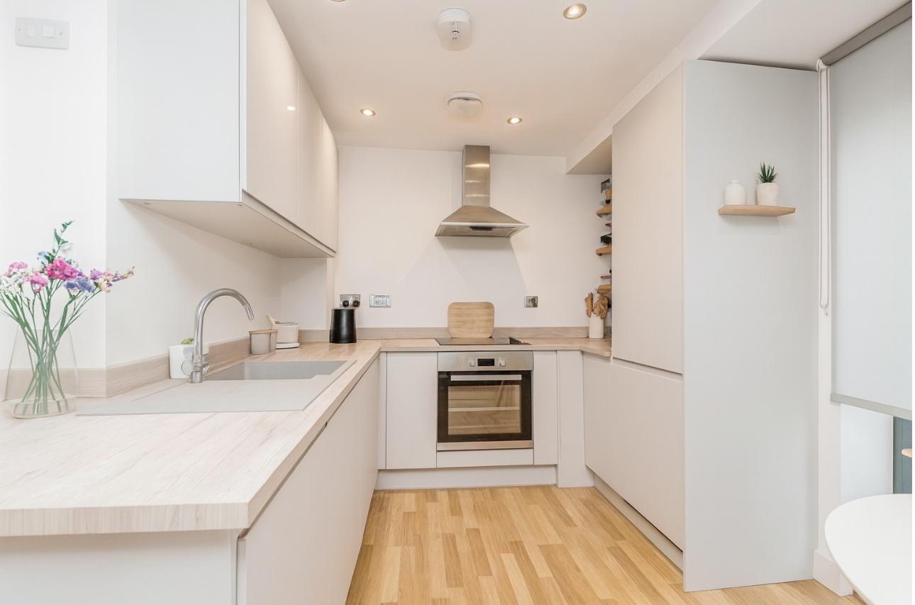 1 Bed Flat, Mabgate House, LS9 photo 2
