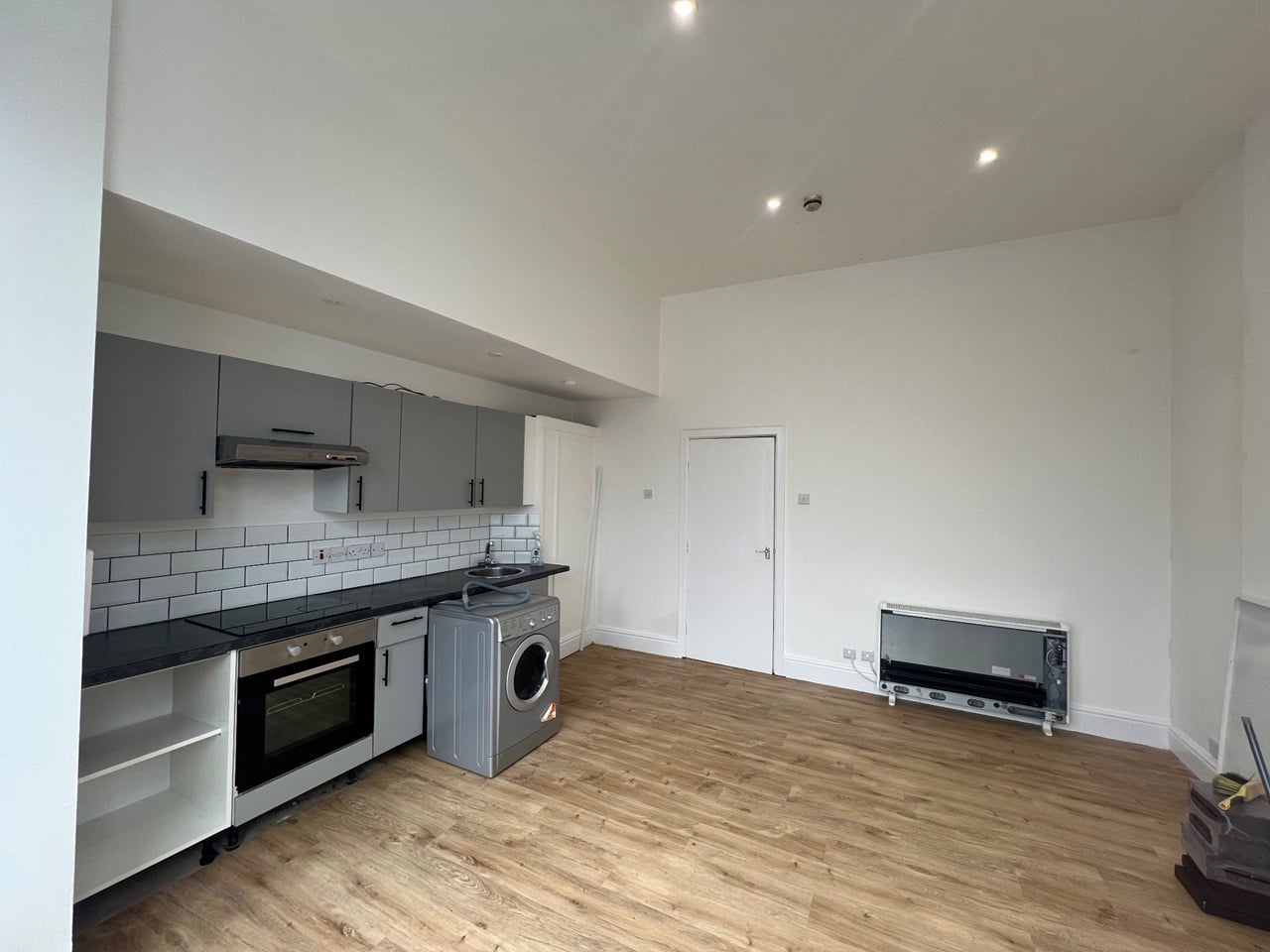 Additional image 2 of 1 Bed Flat, Newport Road, CF24, N1 7GU
