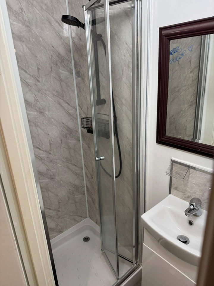 Additional image 8 of Room in a Shared House, Coleridge Road, CB1, N1 7GU