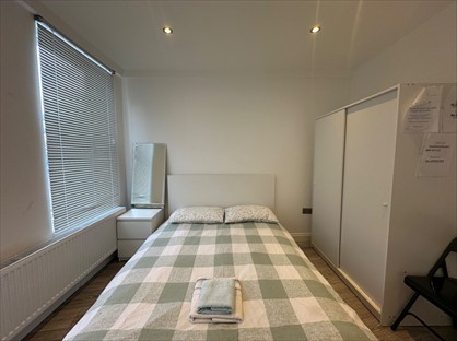 Room in a Shared Flat, Edgware Road, W2