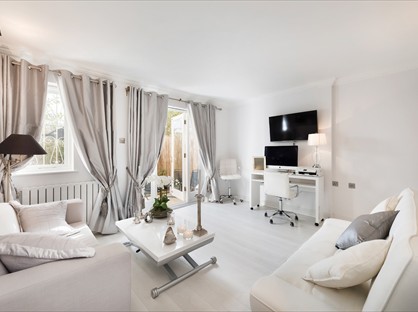 2 Bed Terraced House, St Anns Crescent, SW18