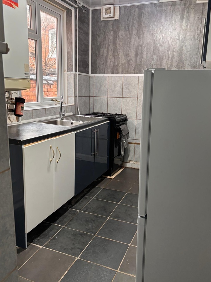 Additional image 2 of Room in a Shared House, Cambridge St, LE3, N1 7GU