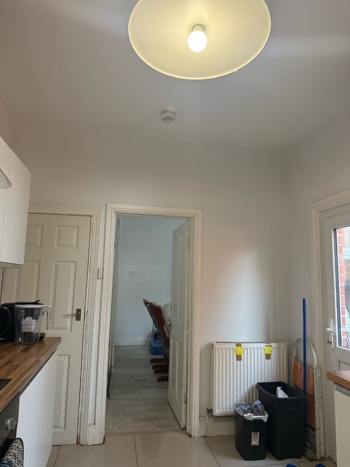 4 Bed Terraced House, Kensington Road, CV5, N1 7GU